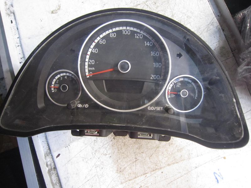 40-768 Quadro Strumenti / Contachilometri Volkswagen 1S0920 861A 1S0920861A MM7 KEC26.01 5550053206   VOLKSWAGEN Benzina UP