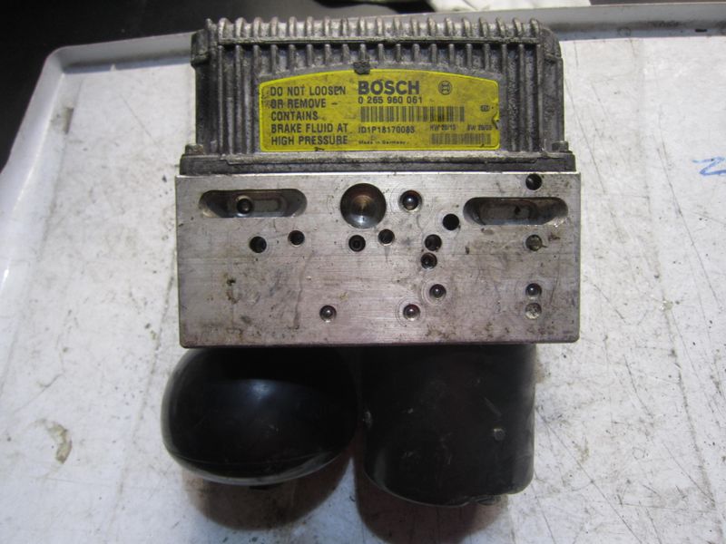 90-1186 Pompa ABS Bosch 0 265 960 061 0265960061 0 265 254 013 A 009 431 27 12 03 0 265 202 069  MERCEDES  CLASSE E