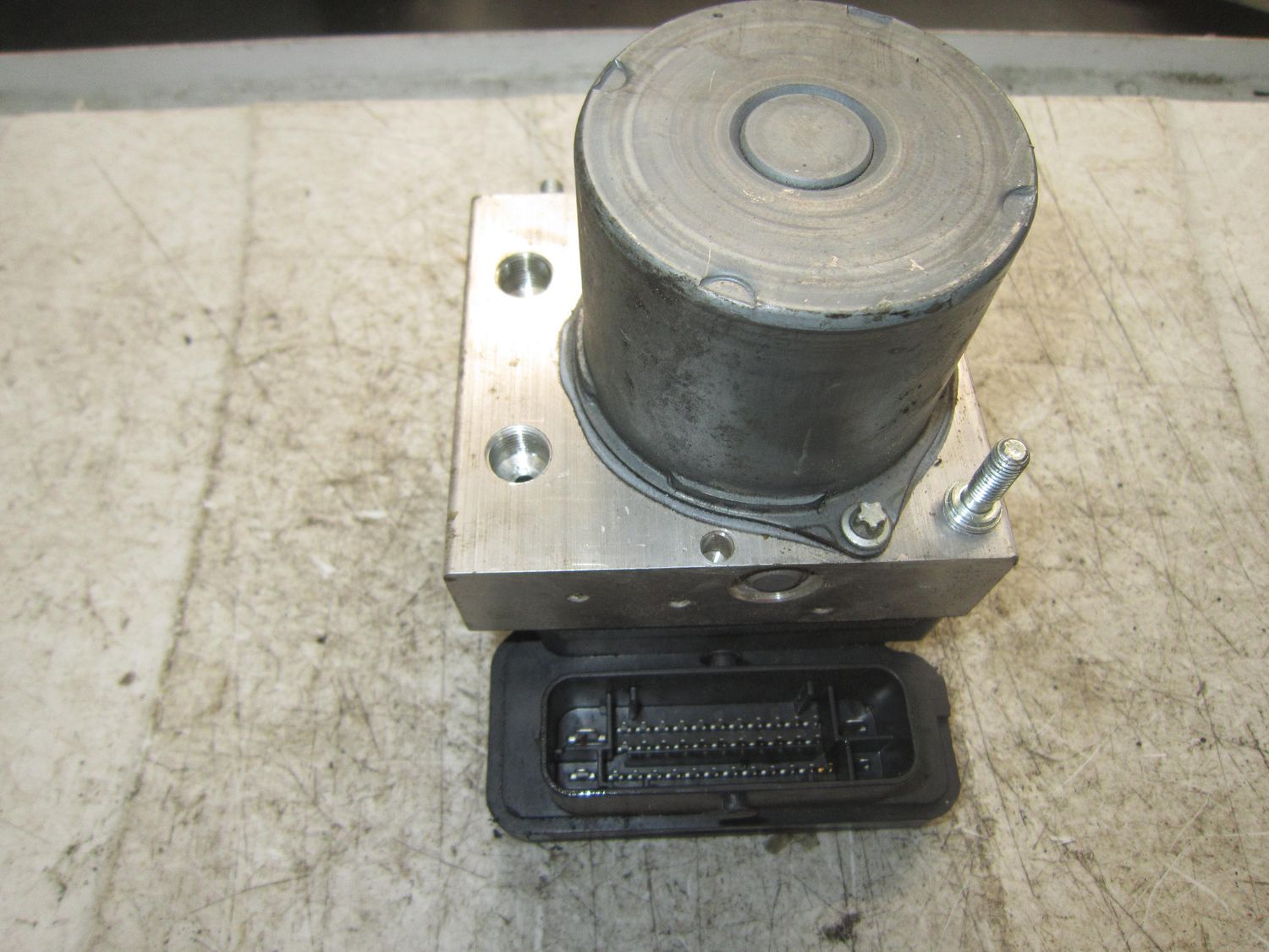 90-1220 Pompa ABS Bosch 6C0 614 517 S 6C0614517S 0 265 257 677 6C0 907 379 S 6R0 907 379 BA  VOLKSWAGEN  POLO