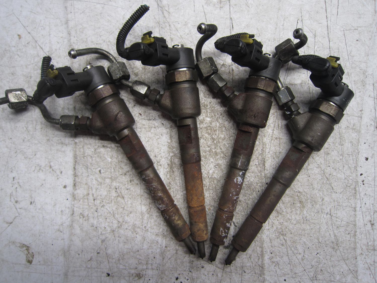 90-1233 Iniettori Bosch 0445110351   KIT 4 PEZZI    ALFA ROMEO / FIAT / LANCIA Diesel VARIE