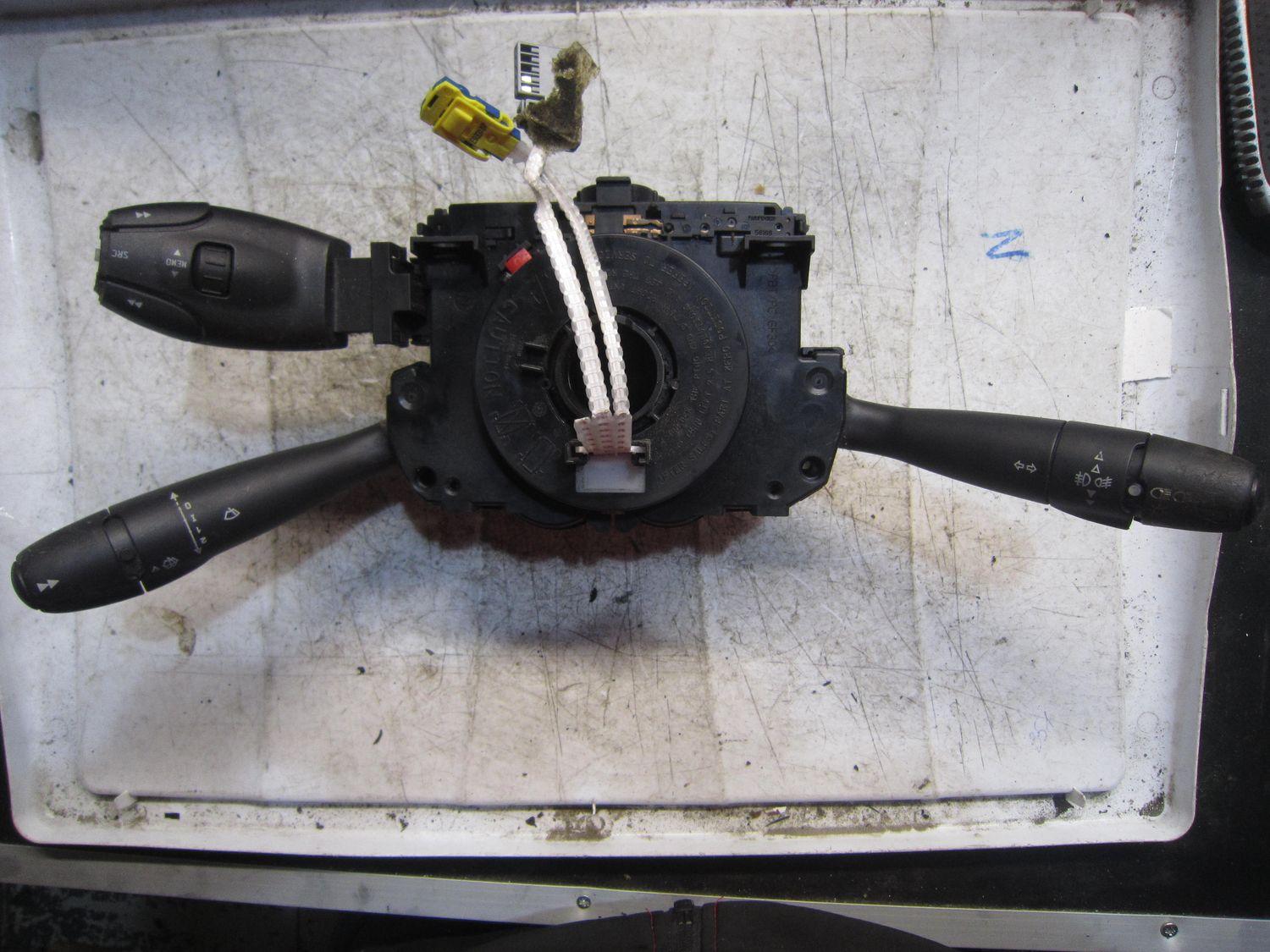300-295 Comando Luci Devioluci Frecce Tergi Cruise Citroen / Peugeot 96601 441 XT 96601441XT COM2005    CITROEN  C 3
