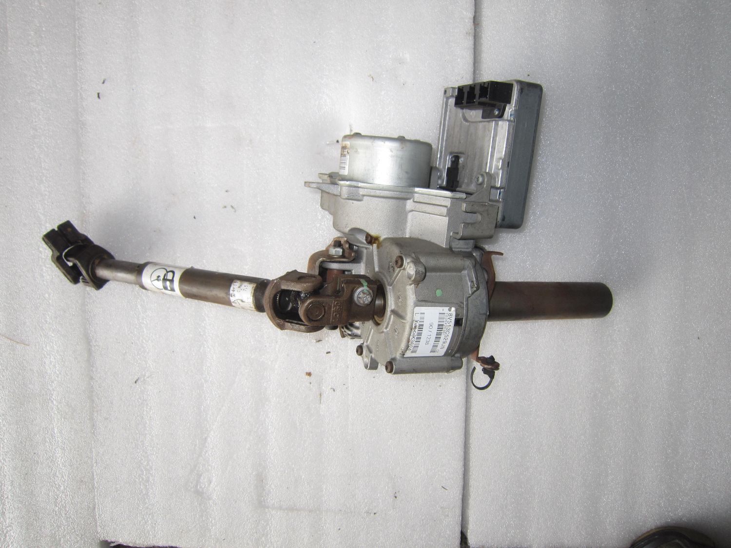 90-1238 Piantone Sterzo Fomoco 8V513C529JN   05590228    FORD  FIESTA