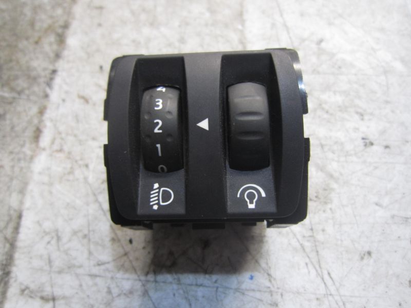 400-625 Unità Comando Fari Valeo 251900567R       RENAULT  CAPTUR
