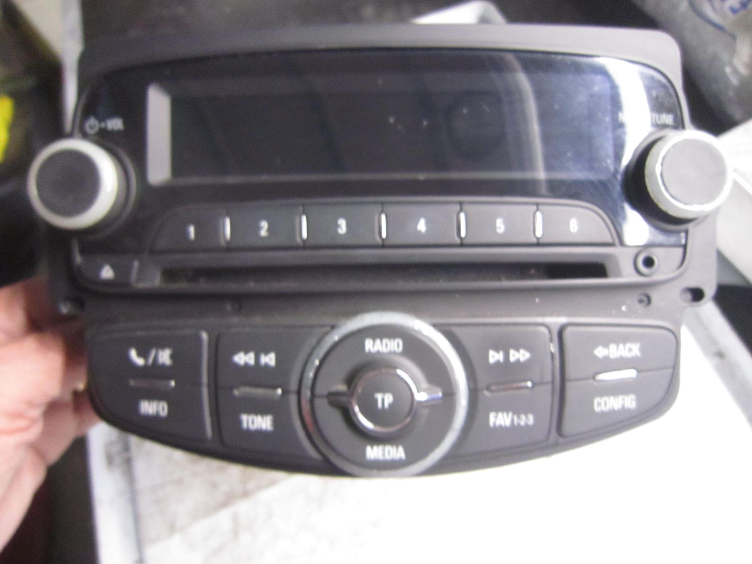 20-670 Autoradio Gm 13485178   557799431    OPEL  CORSA