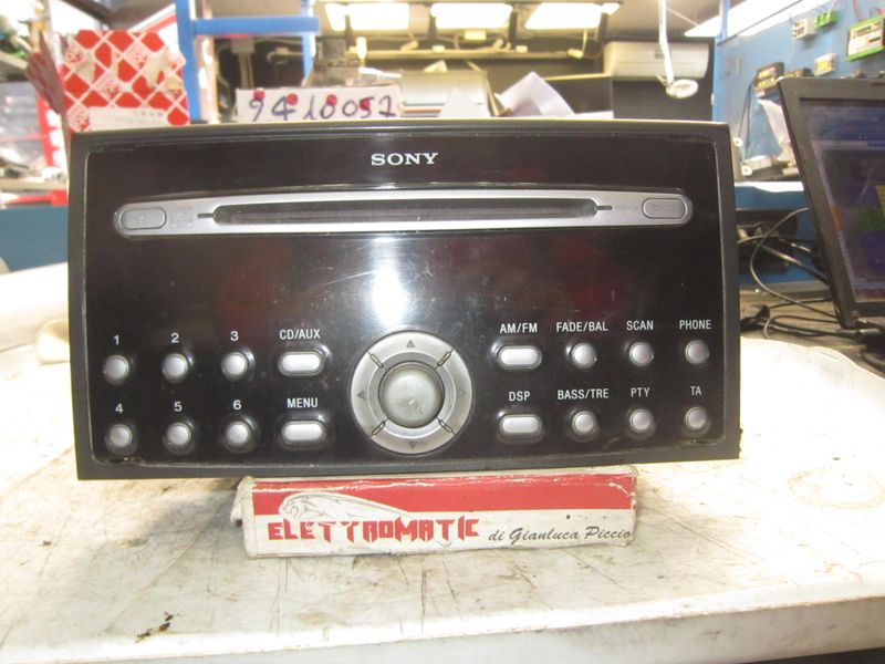 20-688 Autoradio Ford VP7S7F-180821-DA VP7S7F180821DA       FORD  Focus