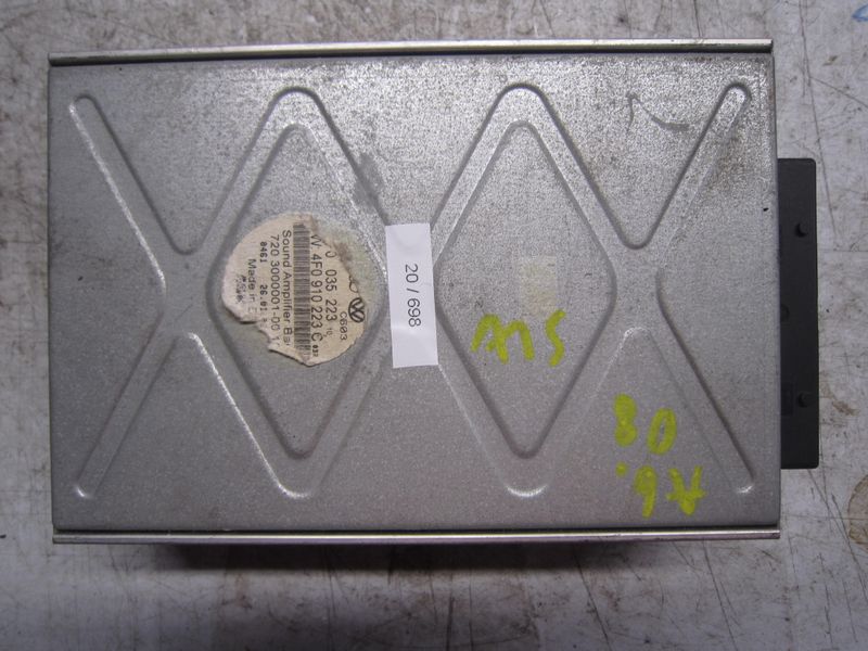 20-698 Amplificatore Audio Ask 4F0 035 223 4F0035223 4F0 910 223 C    AUDI  A 8