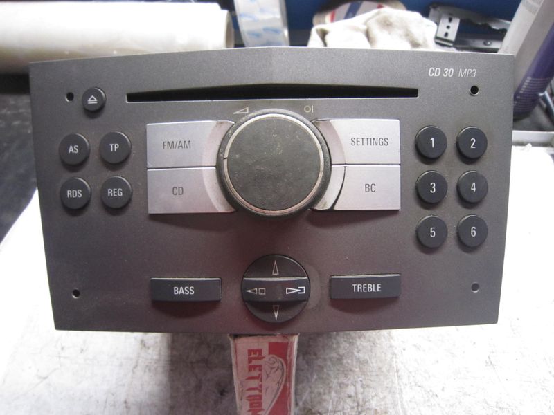 20-709 Consolle Comandi Centrale Blaupunkt 93 180 959 93180959 CD 30 UCH-UK6     OPEL  Astra