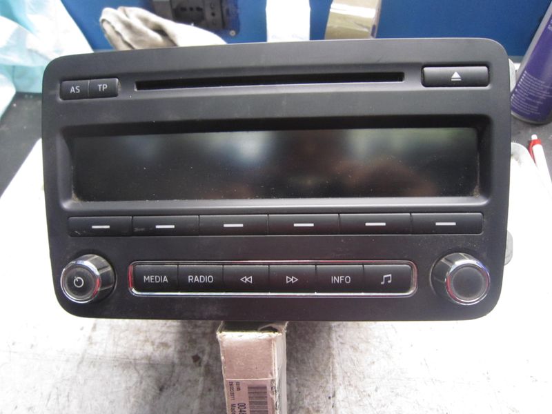 20-719 Autoradio Skoda 5J0 035 161 G 5J0035161G 28390522 28390531   SKODA  FABIA