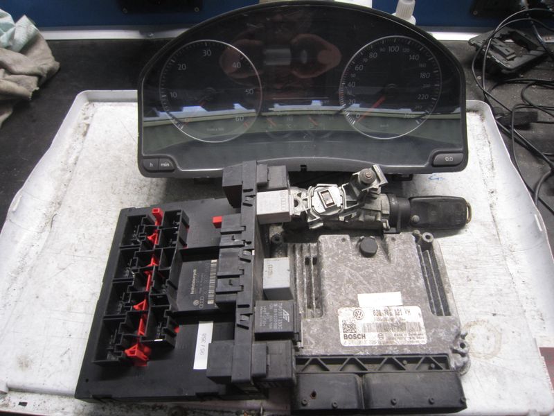 95-358 Kit Motore Volkswagen 0 281 013 226 0281013226 03G 906 021 KH 3C0 937 049 E 110.080.346/005 A2C53023102 1K0920863B 1K0905851B + CHIAVE VOLKSWAGEN Diesel Golf 95-358 Kit Motore Volkswagen 0 281 013 226 0281013226 03G 906 021 KH 3C0 937 049 E 110.080.346/005 A2C53023102 1K0920863B 1K0905851B + CHIAVE VOLKSWAGEN Diesel Golf