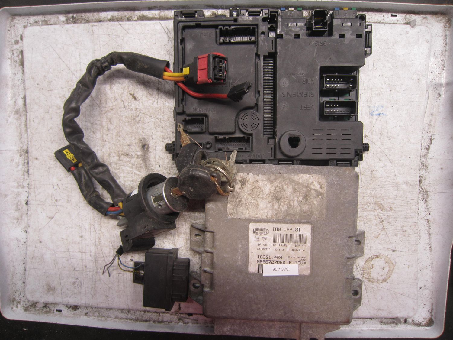 95-378 Kit Motore Citroen / Peugeot IAW 1AP.81   9636727080  BSI T1 9627269180  BLOCCHETTO + CHIAVE PEUGEOT Benzina 206