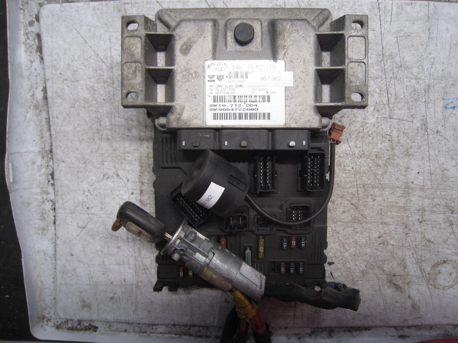 95-382 Kit Motore  Peugeot IAW 6LP2.03 I AW6LP2.03  9654722680 S118085220B   BSI E02-00  9641551180 BLOCCHETTO + CHIAVE PEUGEOT Benzina 206
