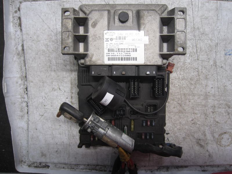 95-382 Kit Motore  Peugeot IAW 6LP2.03 I AW6LP2.03  9654722680 S118085220B   BSI E02-00  9641551180 BLOCCHETTO + CHIAVE PEUGEOT Benzina 206