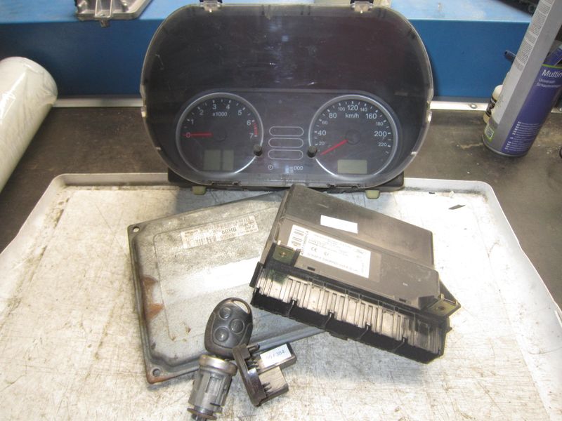 95-384 Kit Motore Ford  S120977015C  4S61-12A650-SB  5WK48757A   4S6T-15K600-CA   2S6T-15607-BC  CON CHIAVE  4S6F-10849-EA  FORD Benzina Fiesta