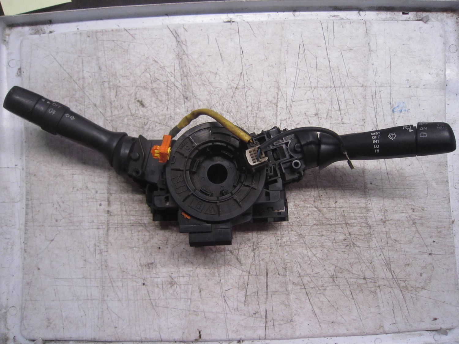 300-303 Comando Luci Devioluci Frecce Tergi Cruise Citroen / Peugeot 173848   17F001    CITROEN  C 1