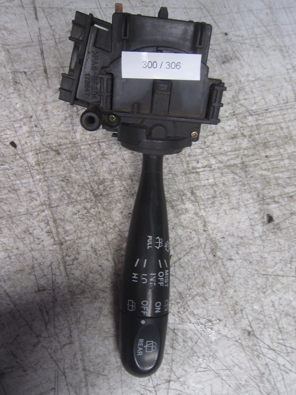 300-306 Comando Luci Devioluci Frecce Tergi Cruise Toyota 173647        TOYOTA  Yaris