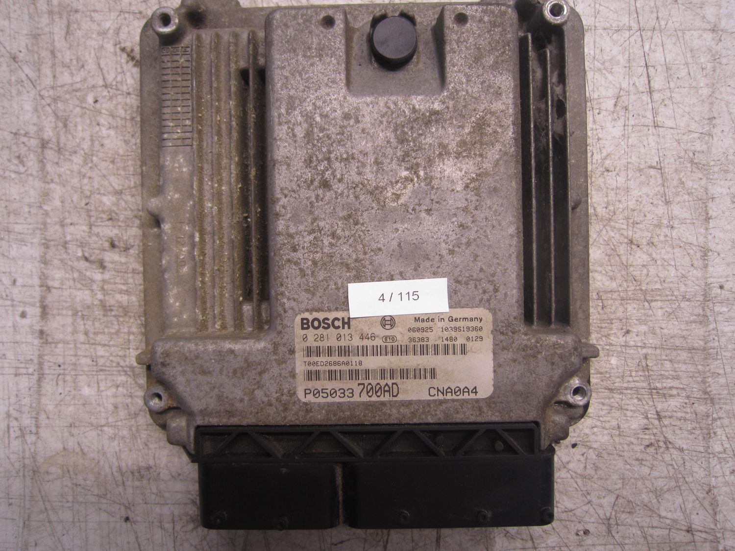 4-115 Centralina Motore Bosch 0 281 013 446 0281013446 P05033700AD 1039S19360 CNA0A4  CHRYSLER Diesel SEBRING