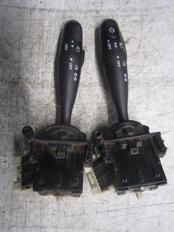 300-316 Comando Luci Devioluci Frecce Tergi Cruise Suzuki 173744   173681    SUZUKI  SWIFT