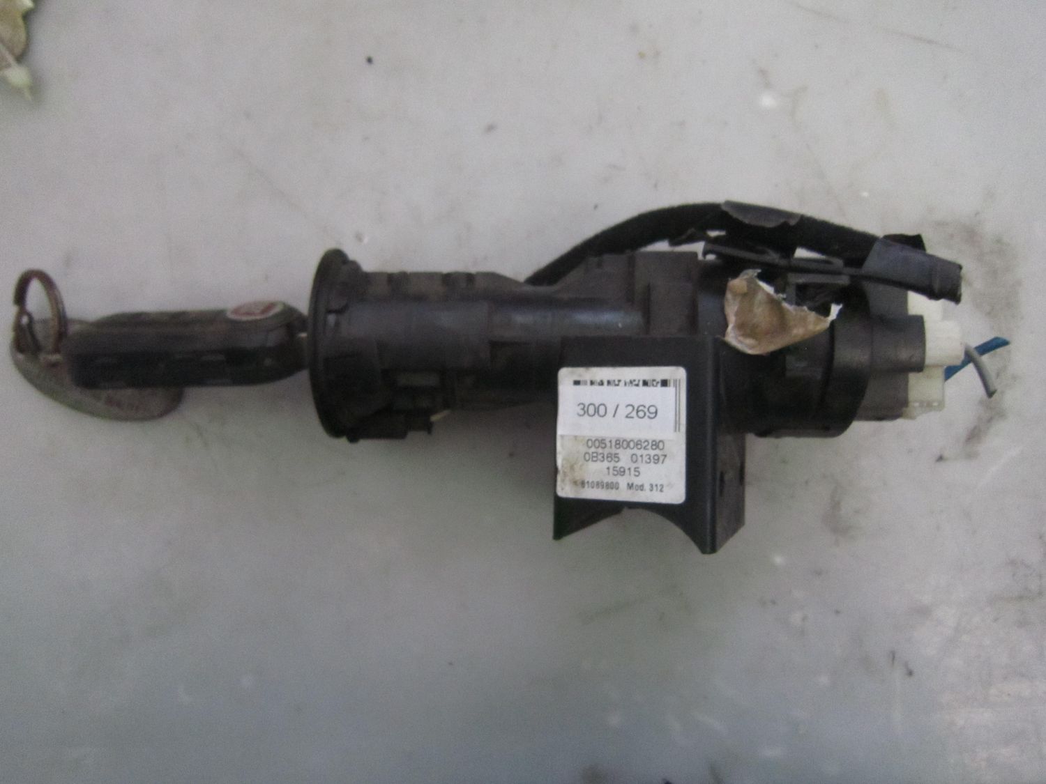 300-329 Blocchetto Accensione Alfa Romeo / Fiat / Lancia 46845361   169/843 61027500   FIAT  Panda