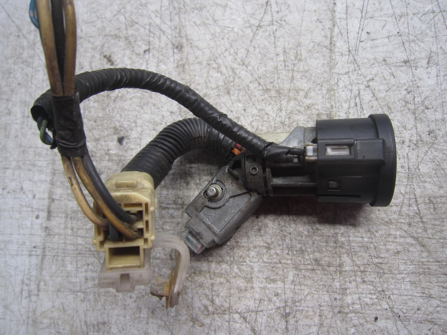 300-325 Blocchetto Accensione Valeo 736 78 312 73678312     PEUGEOT  107