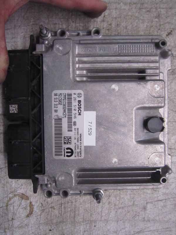 7-529 Centralina Motore Bosch 0 261 S10 5H6 0261S105H6 98 513 312 80 4740015118 MG1CS032  JEEP Benzina AVENGER