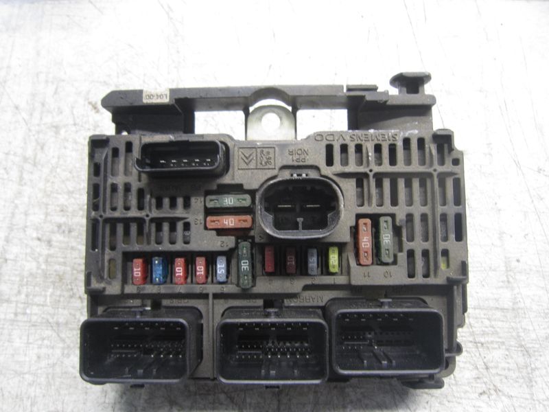 50-705 Body Computer Siemens S118983004   BSM-L04-00 S118983004 J   CITROEN / PEUGEOT  Varie