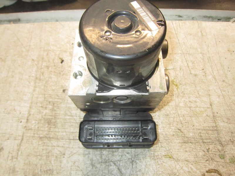 90-1282 Pompa ABS Ate Controller A 006 431 23 12 A0064312312 10.0212-0095.4 A2045454432 10.09626-1567.3 Q 02 MERCEDES  CLASSE C