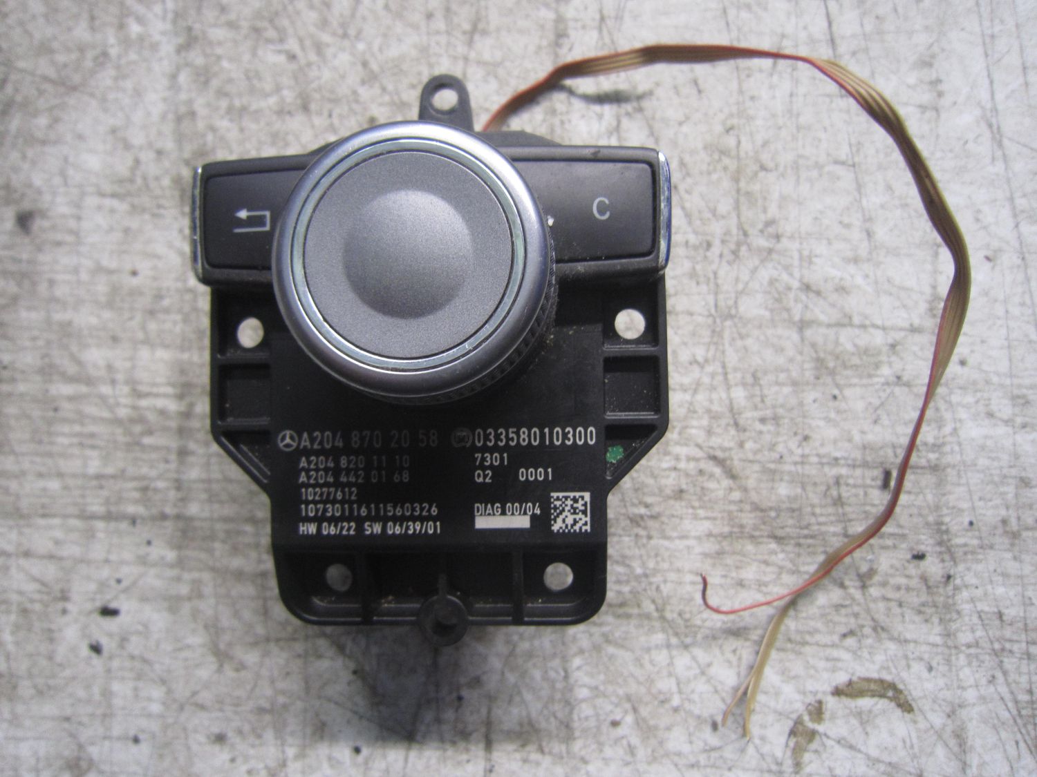 400-678 Comando Joystick Mercedes A 204 870 20 58 A2048702058 03358010300 A204 820 11 10 A204 442 01 68 HW 06/22   SW 06/39/01   Classe C