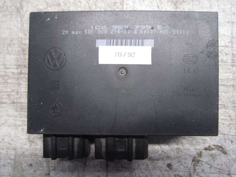 70-92 Centralina Modulo Confort   1C0 959 799 1C0959799 5DK 008 214-00    VOLKSWAGEN  Golf