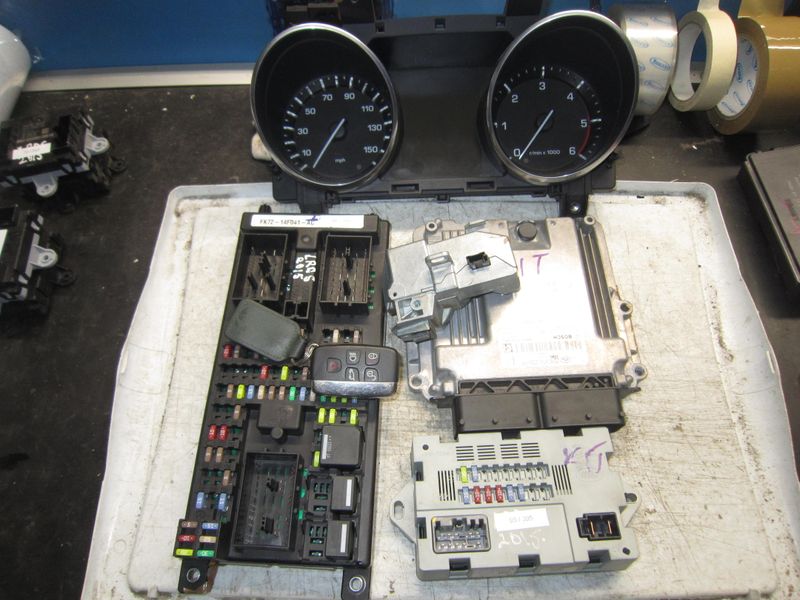 95-395 Kit Motore Land Rover 0 281 032 607 0281032607 GX73-12C520-FAF FK72-14F041-AC FK72-19H440-AE CPLA-14Q073-AA CPLA-14Q073-AA GK721084 BJ32-3K772-AD CON CHIAVE Diesel DISCOVERY 95-395 Kit Motore Land Rover 0 281 032 607 0281032607 GX73-12C520-FAF FK72-14F041-AC FK72-19H440-AE CPLA-14Q073-AA CPLA-14Q073-AA GK721084 BJ32-3K772-AD CON CHIAVE Diesel DISCOVERY