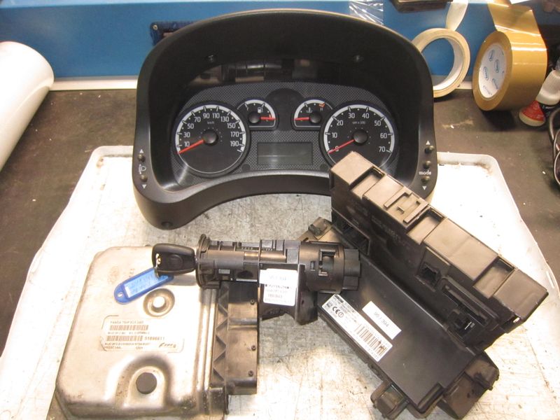 95-394 Kit Motore Alfa Romeo / Fiat / Lancia MJD 8F.B2 MJD8F.B2 51896811  HW00A 51874385   S180131001A 51885379 46845361 FIAT Diesel PANDA