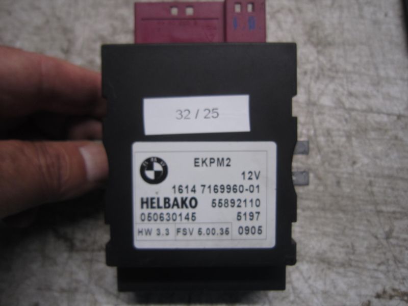 32-25 Centralina Pompa Alimentazione Helbako EKPM2   55892110 050630145 HW: 3.3 SW: 5.00.5 BMW Diesel Serie X