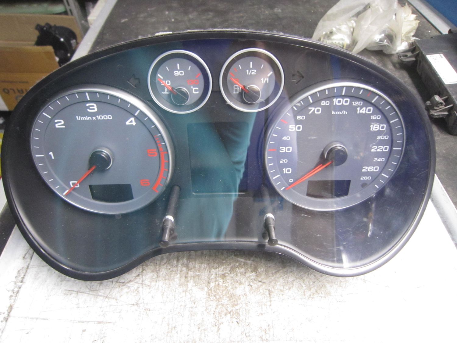40-789 Quadro Strumenti / Contachilometri Vdo 8P0 920 932 N 8P0920932N VDO-024 D0H02002 0150 0000   AUDI Diesel A 3