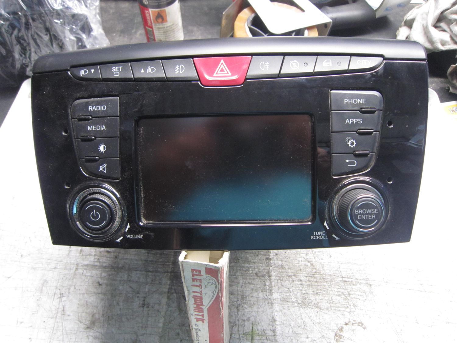 20-742 Autoradio Continental FIAT 846 VP2 ECE FIAT846VP2ECE 07356555900 A2C3825460200023022   LANCIA  Ypsilon