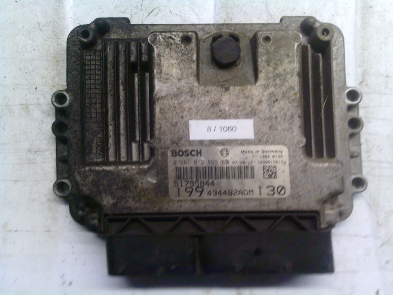 8-1060 Centralina Motore Bosch 0 281 012 899 0281012899 51795844 1039S17617 199 4344B2ADM 130  FIAT Diesel Punto