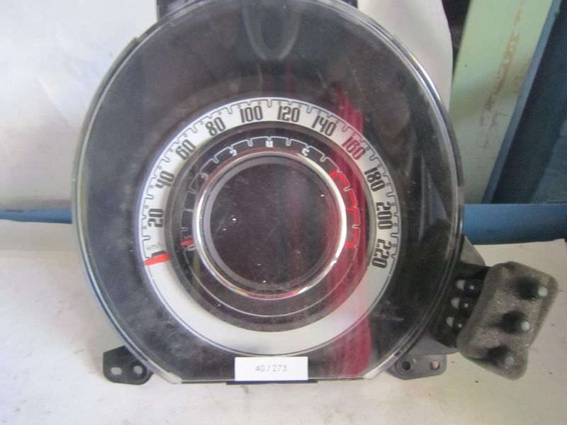 40-273 Quadro Strumenti / Contachilometri Mopar 503015500109   07356267030 7356197440 5550021211  FIAT Benzina 500