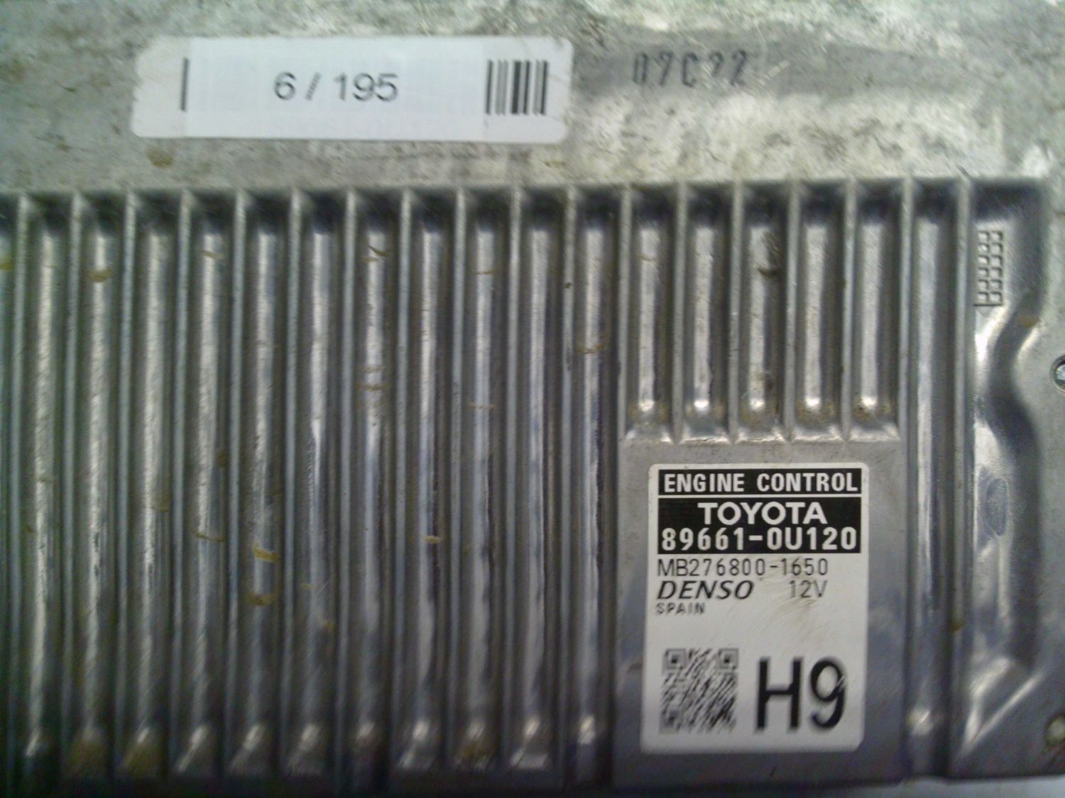 6-195 Centralina Motore Denso 89661-0U120 896610U120 MB276800-1650 H9   TOYOTA Benzina Yaris