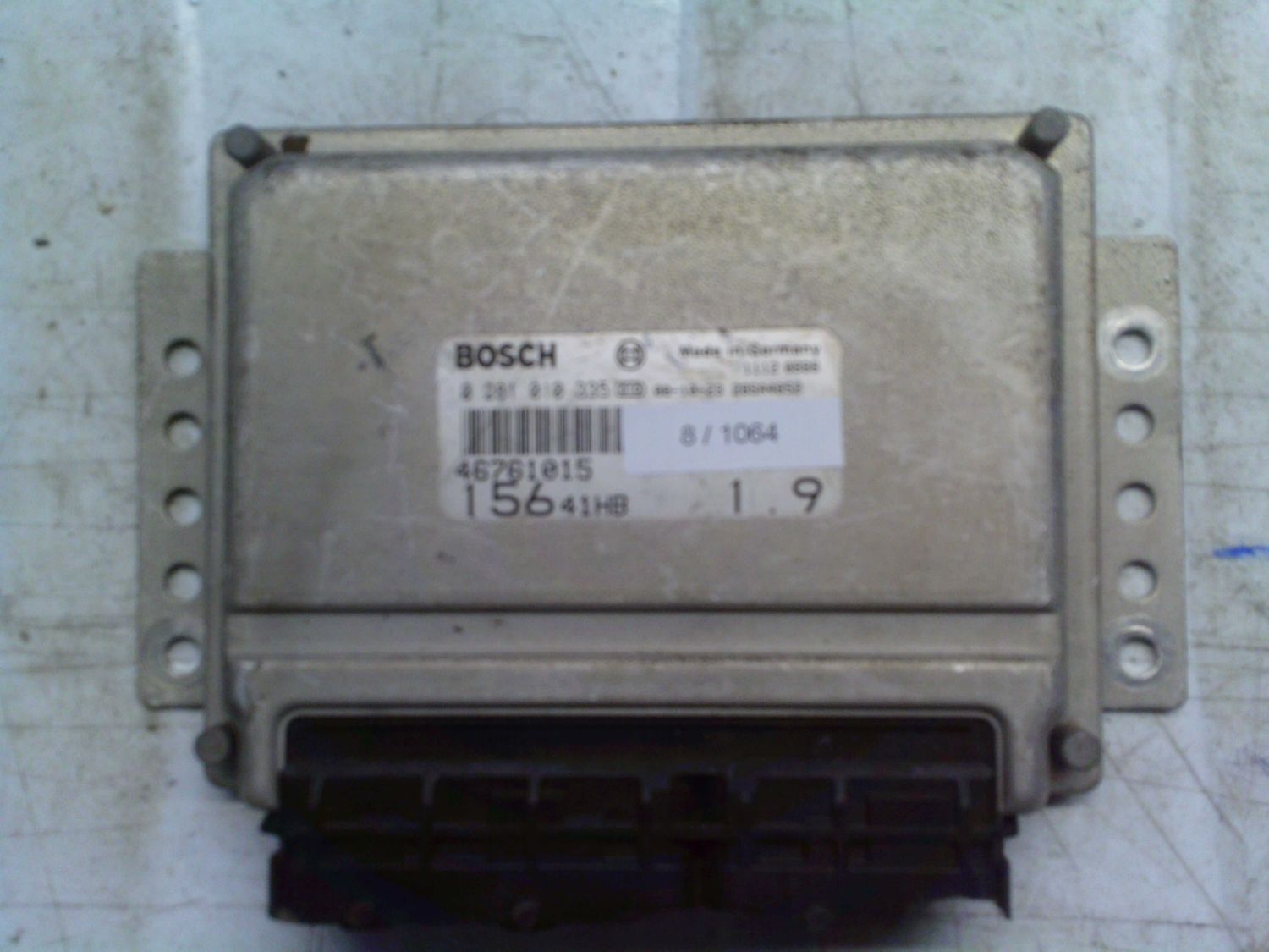 8-1064 Centralina Motore Bosch 0 281 010 335 0281010335 46761015 28SA4852 156 41HB  ALFA ROMEO Diesel 159