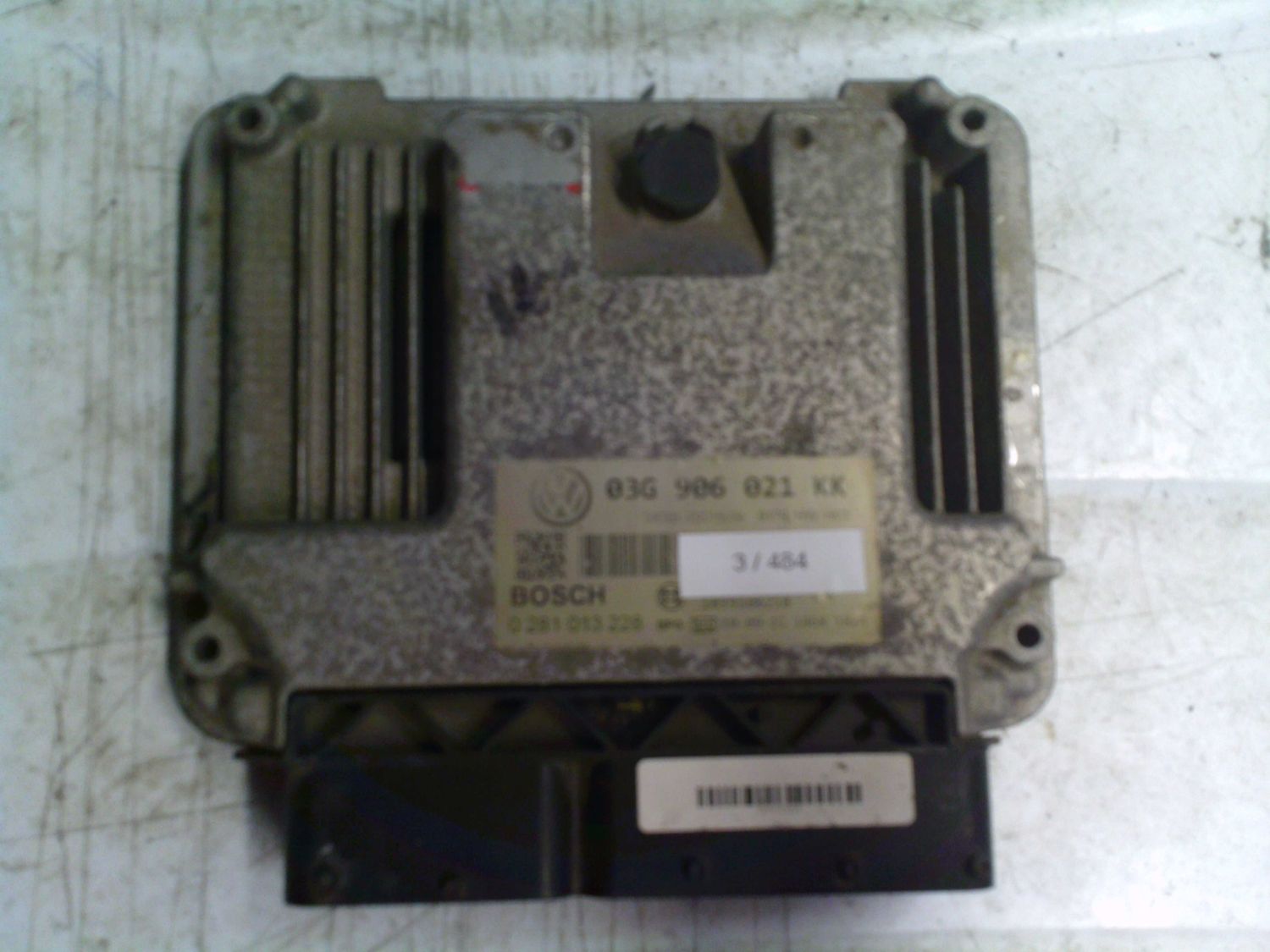 3-484 Centralina Motore Bosch 0 281 013 228 0281013228 03G 906 021 KK 1039S06218 EDC16U34  VOLKSWAGEN Diesel JETTA
