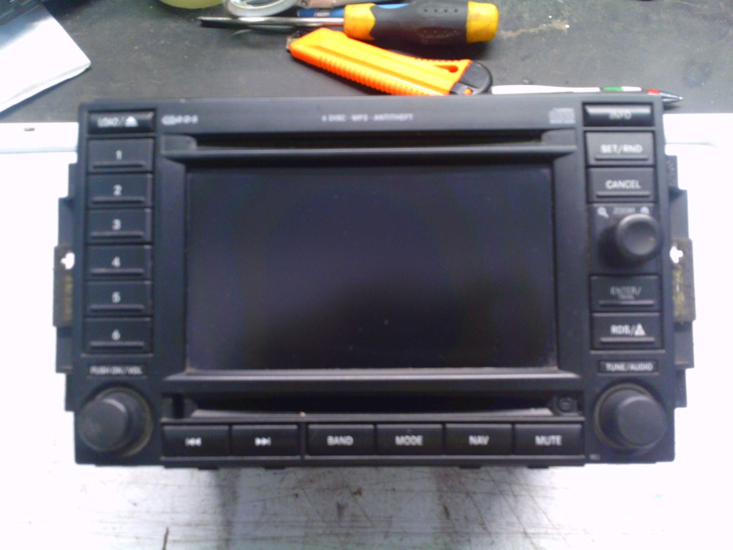 20-764 Navigatore Chrysler P05091508AG       CHRYSLER  300 C