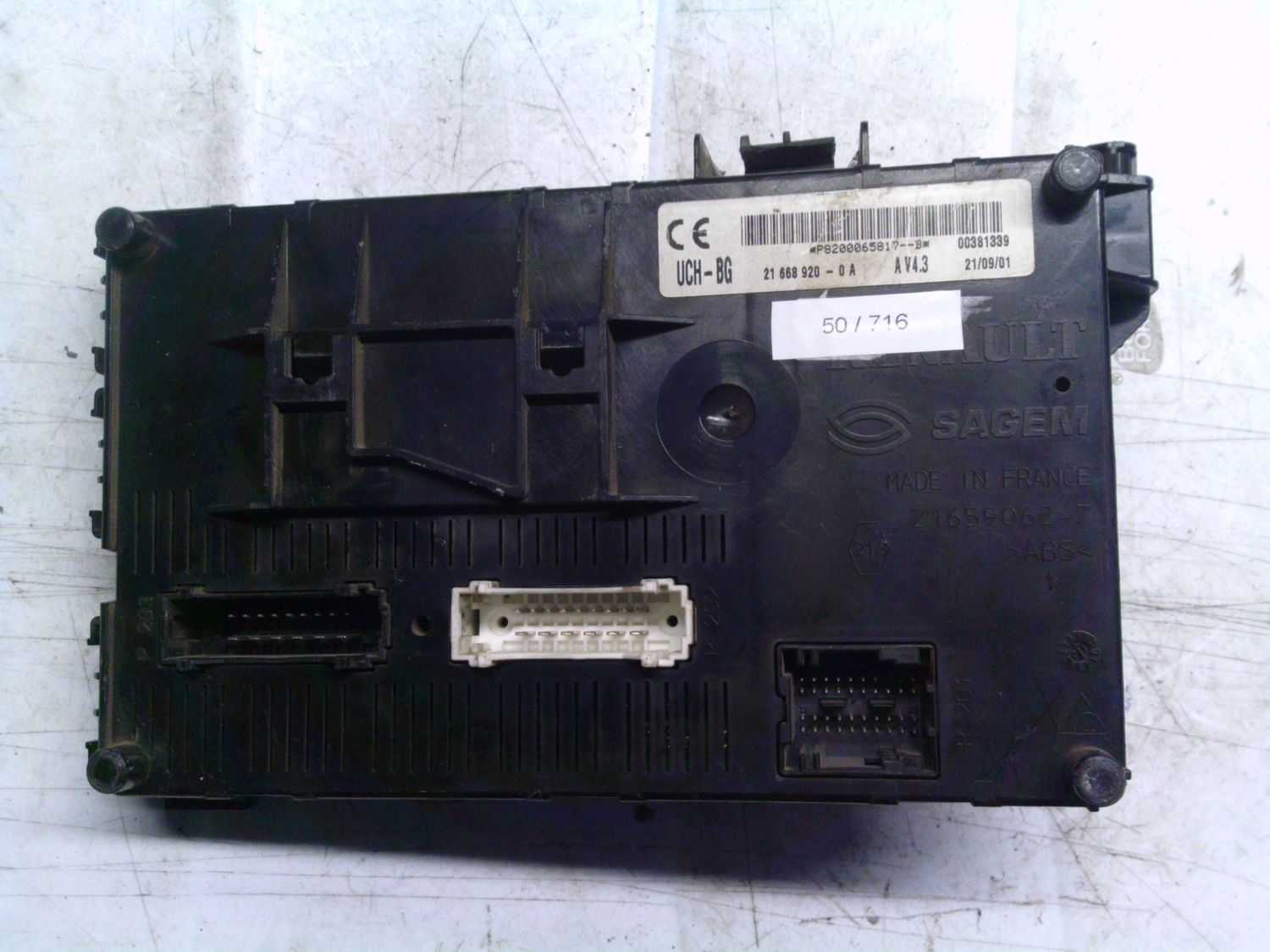 50-716 Body Computer Sagem 21 668 920 - 0 A 216689200A 21659062-7 P820065817 UCH-BG  RENAULT  Clio