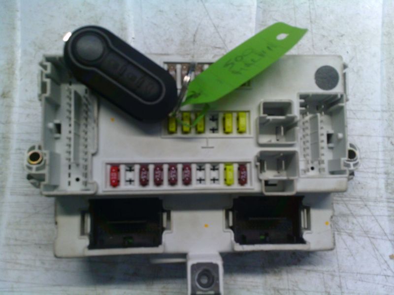 50-527 Body Computer Mopar 52057695   BCM330I.14 116RI-000030 10R-041061 4251-13-5386BCML7 FIAT BENZINA 500