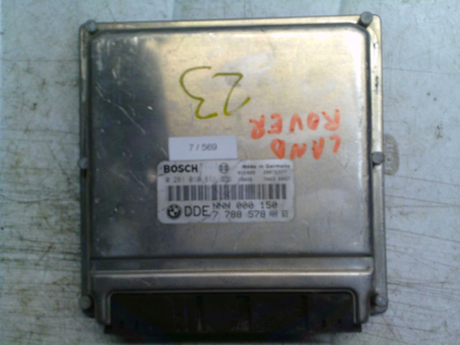 7-569 Centralina Motore Bosch 0 281 010 811 0281010811 7788578 28RTE977    LAND ROVER Diesel Freelander