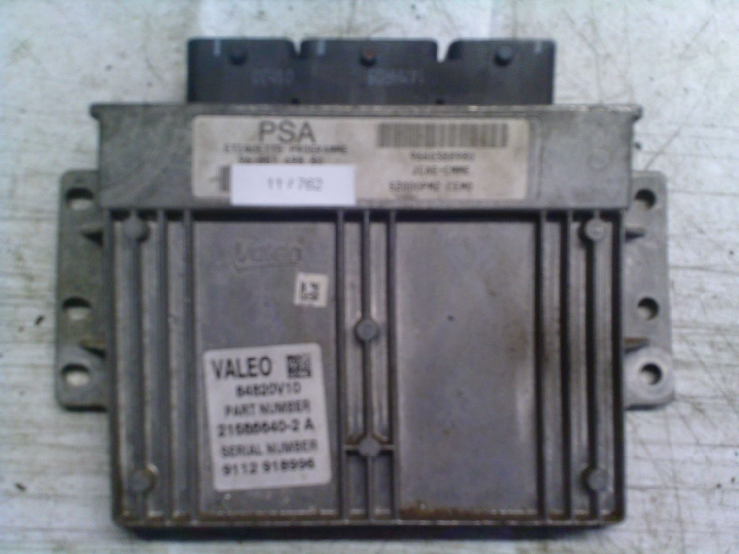 11-762 Centralina Motore Valeo   21586640-2 A 215866402A 96 661 498 80 S2000PM2  CEM0 84820V10  CITROEN / PEUGEOT Benzina Varie