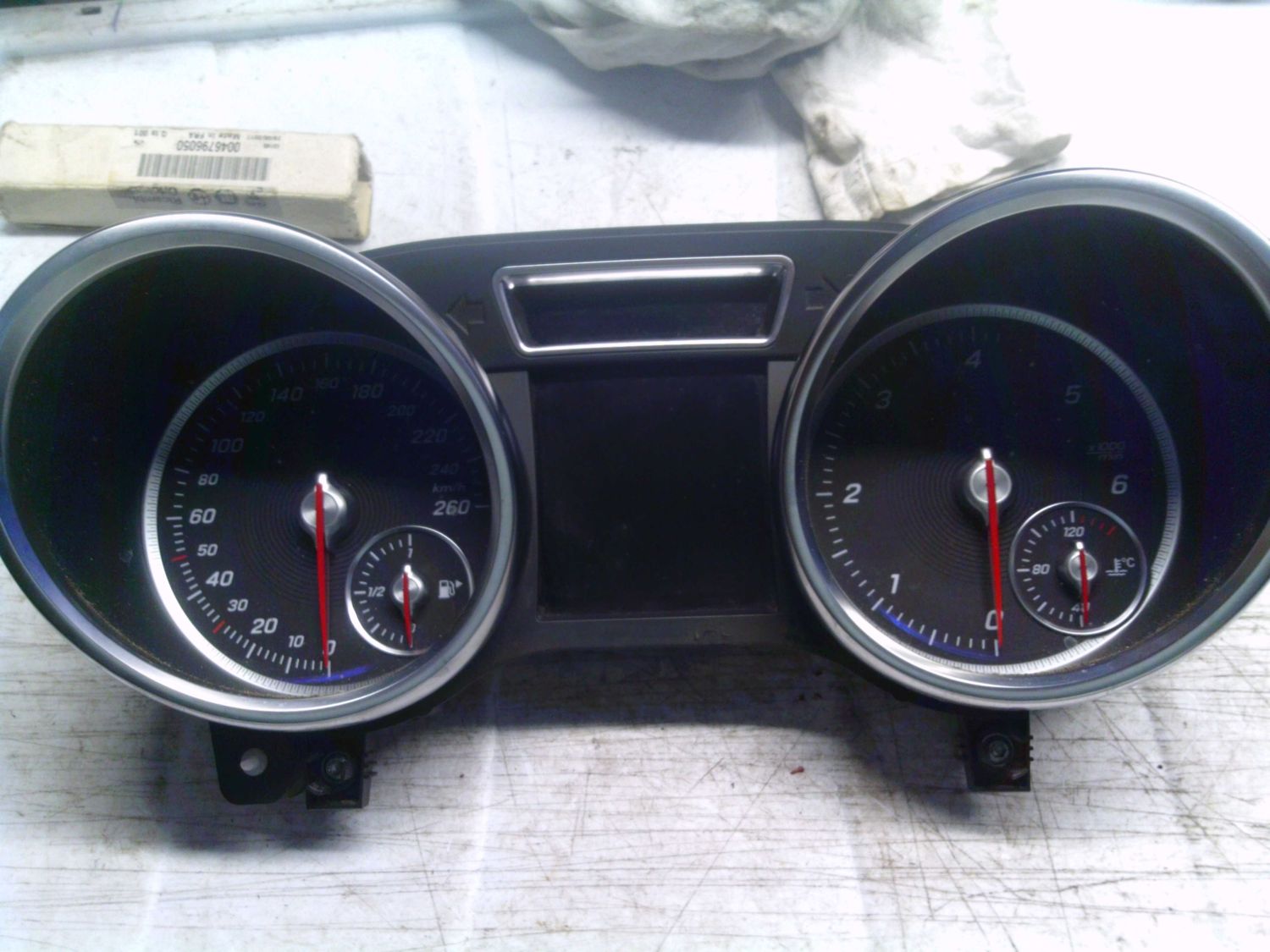 40-847 Quadro Strumenti / Contachilometri Bosch 0 263 683 487 0263683487 A 166 900 86 16 Q002   MERCEDES Diesel GLE