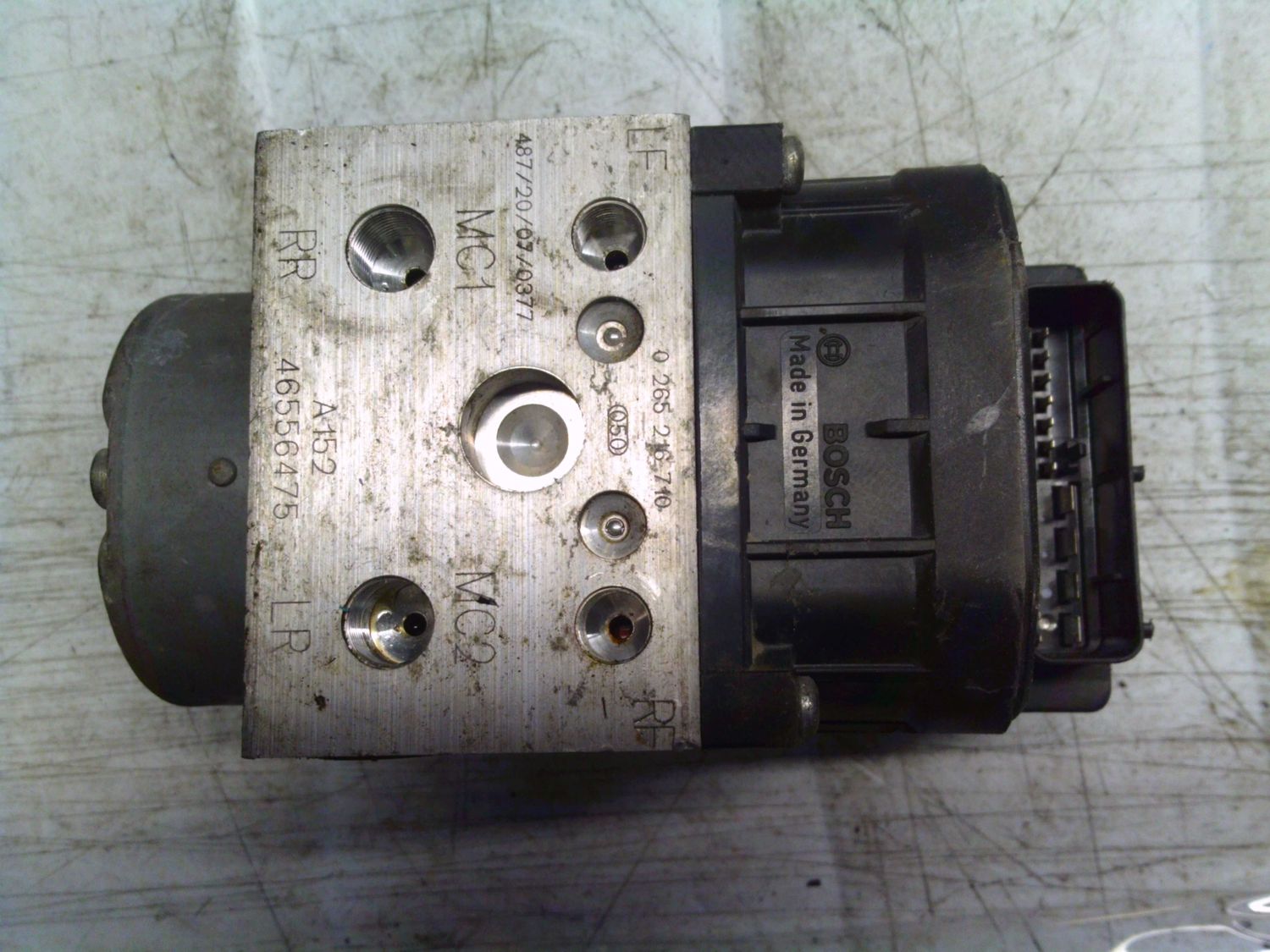 90-1356 Pompa ABS Bosch 0 265 216 710 0265216710 0 273 004 426 46556475 A152  FIAT  600
