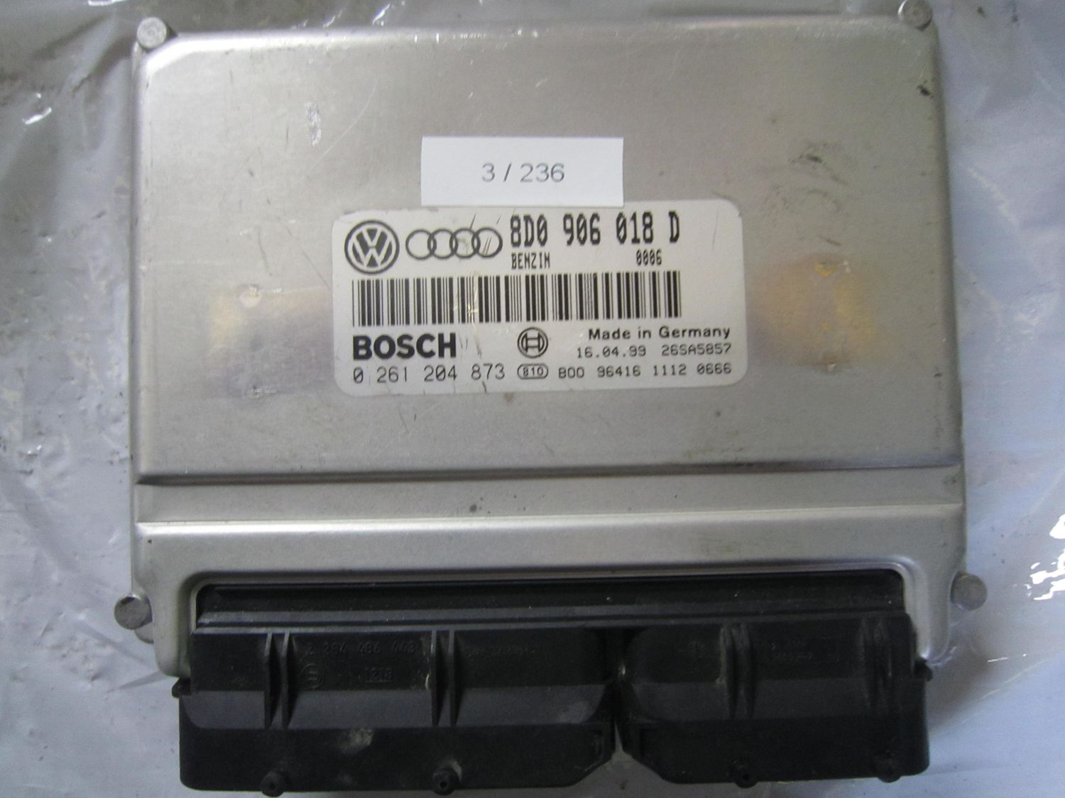 3-236 Centralina Motore Bosch 0 261 204 873 0261204873 8D0 906 018 D 26SA5857   AUDI Benzina A 4