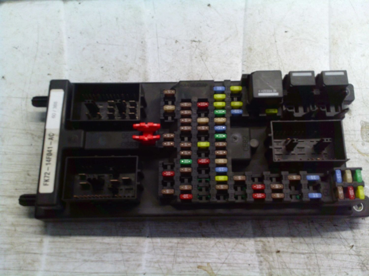60-388 Scatola Fusibili Lear FK72-14F041-AC FK7214F041AC 5784166506 3521A-T510A   LAND ROVER Diesel Discovery