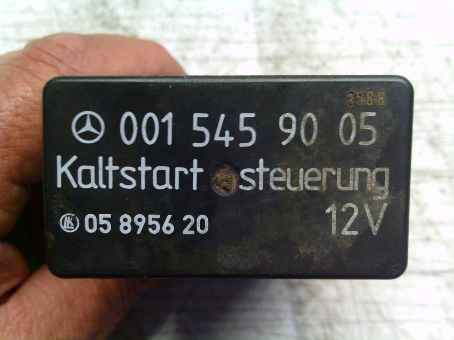 91-92 Rele' Pompa Carburante Bosch 001 545 90 05 0015459005 05 8956 20    MERCEDES  190 E