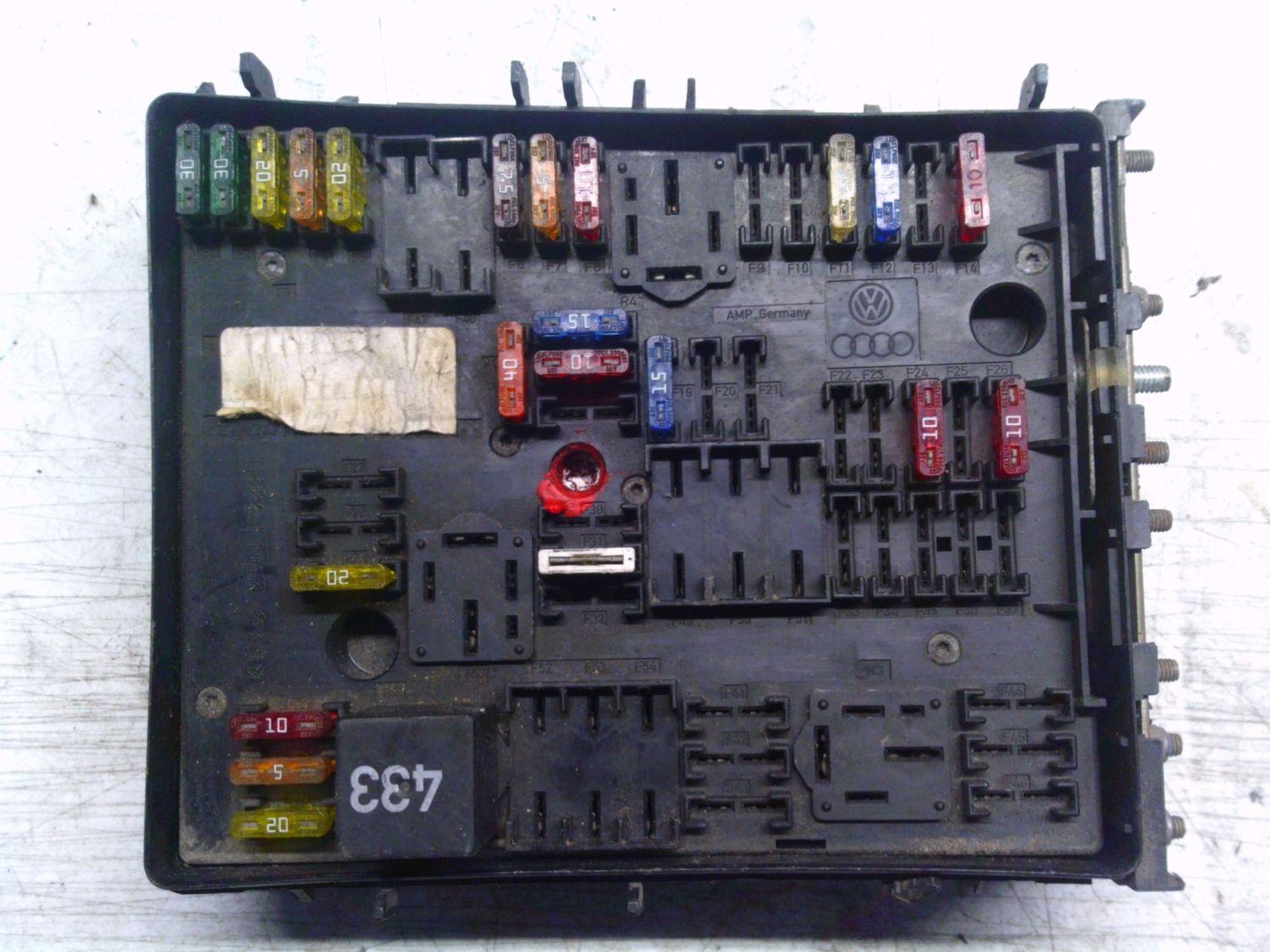 60-389 Scatola Fusibili Tyco Eletronics 1K0 937 124 H 1K0937124H      VOLKSWAGEN Diesel Golf