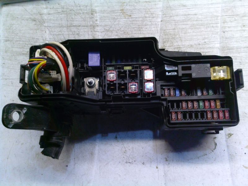 60-394 Scatola Fusibili Toyota 821110HF70F       TOYOTA Benzina AYGO